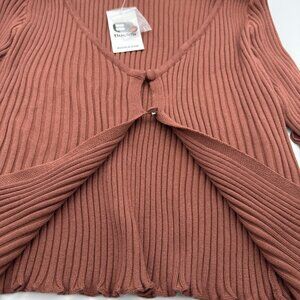 LELIS Collection Women’s Ribbed Knit Cropped Cardigan Lettuce Edge Size L NWT
